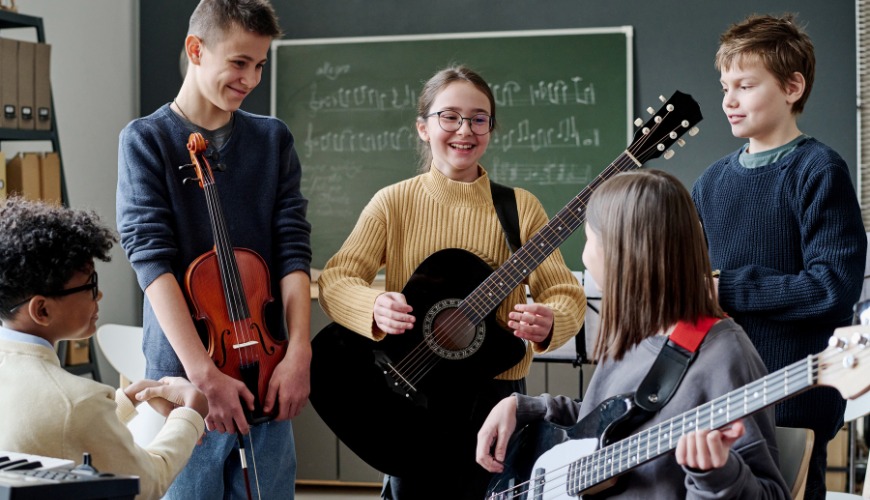 music students at music institute